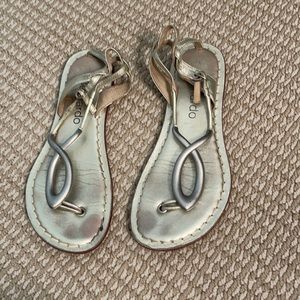 Bernardo sandals